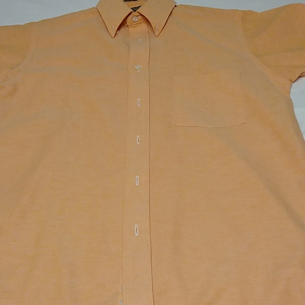 Men's short sleeve button down shirt